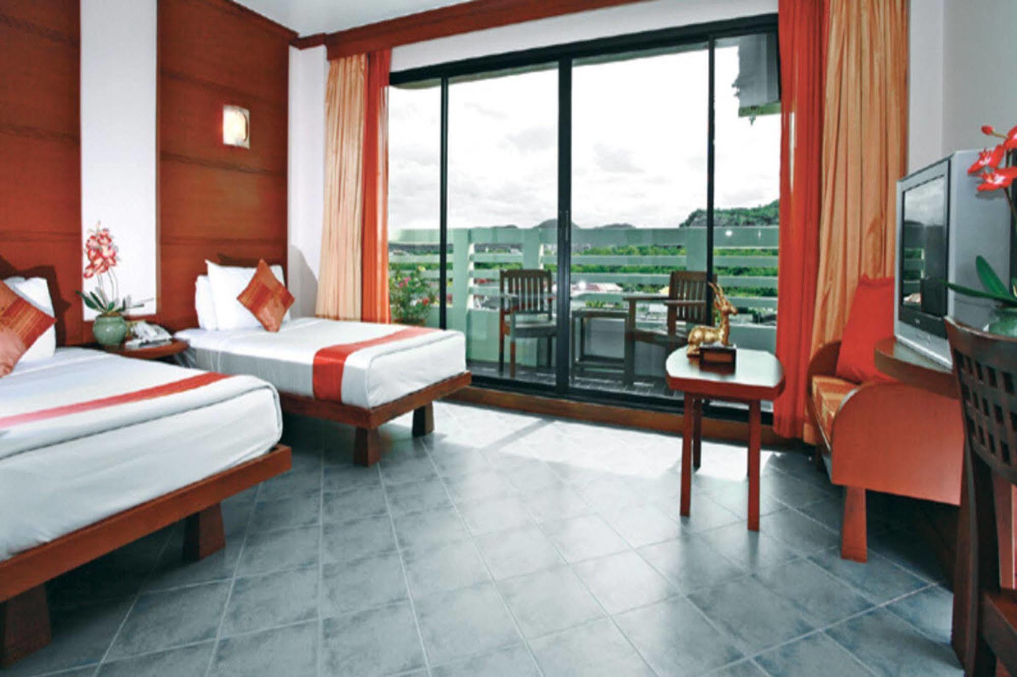 Hua Hin Loft Hotel Buitenkant foto